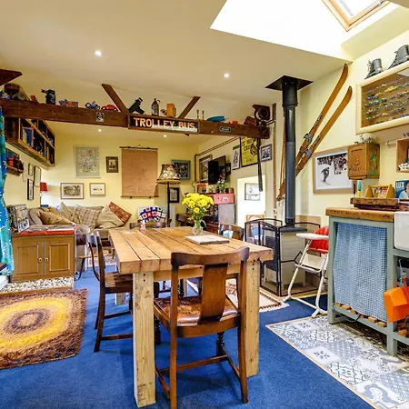 Family Country With A Private Valley View *