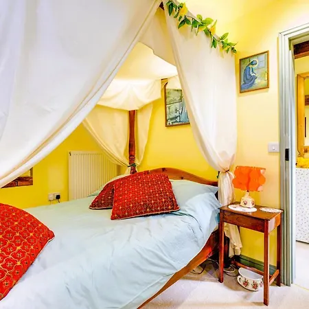 Family Country With A Private Valley View Vakantiehuis